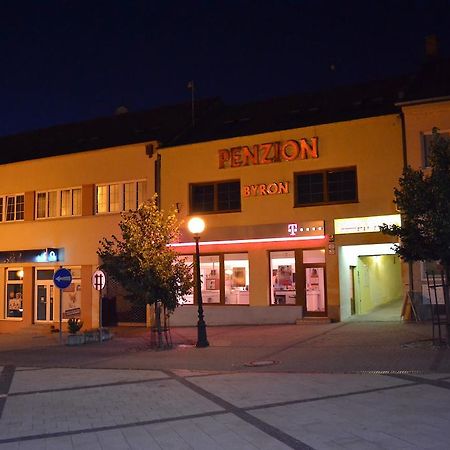 Zlaté Moravce Byron酒店 外观 照片